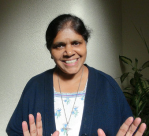 Ir. Mary John, representante do Conselho Pontifício para a Unidade dos Cristãos, torna visível o compromisso das Missionárias Servas do Espírito Santo com a comunhão entre todos os cristãos e também entre todas as nações, religiões e culturas.